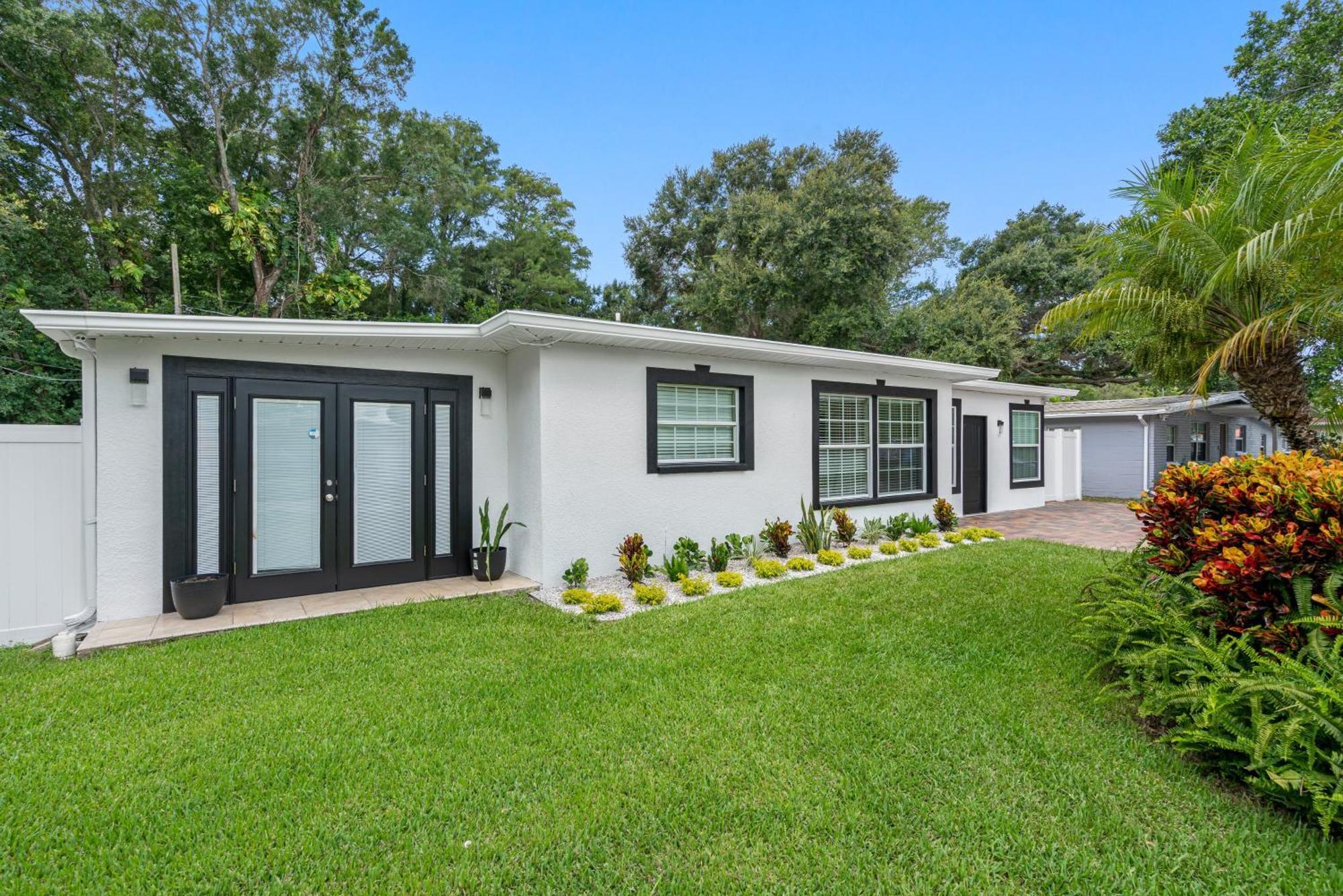 Tranquil Paradise 4Br - 2 Miles To Tampa Bucs Stadiumヴィラ エクステリア 写真
